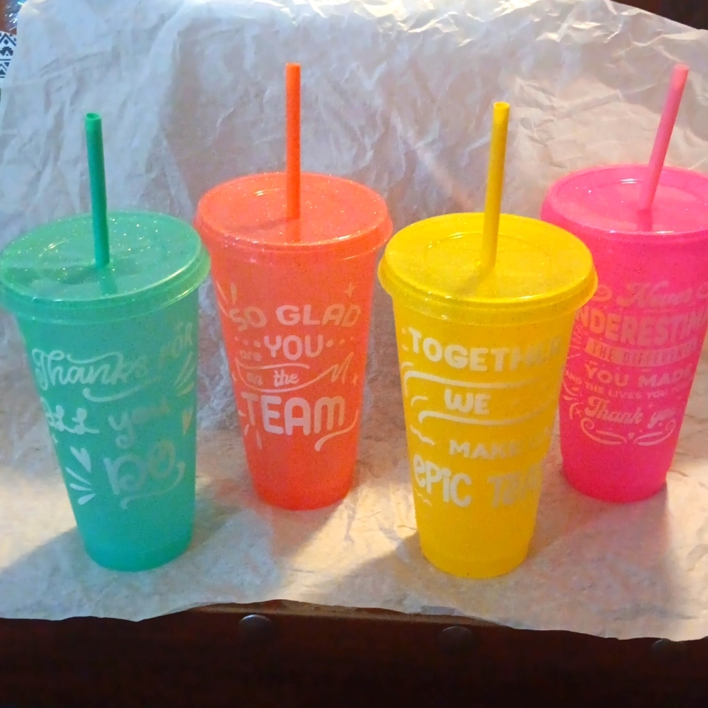 Inspirational Tumblers Cup 24 oz Plastic Coffee Mug with Lids & straws 4 ct